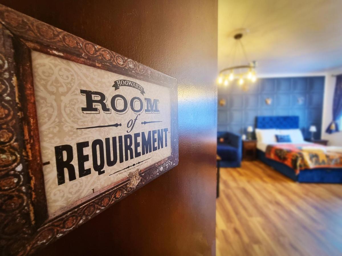 واتفورد Ricky Road Guest House - "Wizard Studio Room" Available To Book Now المظهر الخارجي الصورة