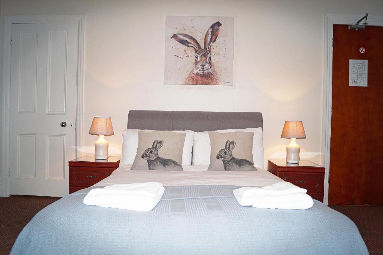 Ricky Road Guest House - Premium واتفورد المظهر الخارجي الصورة